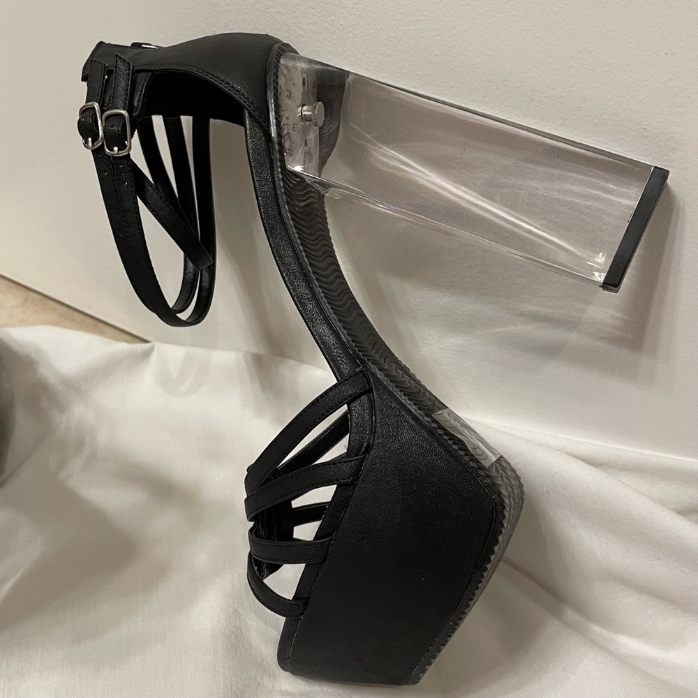 Qupid Arctic-01X Black/Clear Platform Heels 10 New Never Worn, 3 Ankle Straps